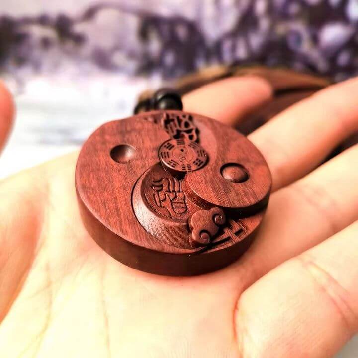 Thunder struck Jujube Wood Five Sacred Mountains True Path Diagram Eight Trigrams Pendant