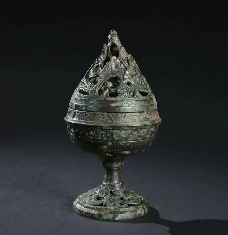 博山炉 Boshan Incense Burner — Han dynasty mountain-shaped bronze censer used in Taoist ritual