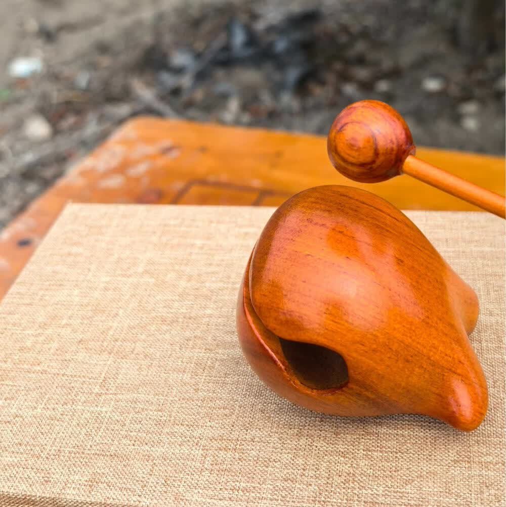 木鱼 Mu Yu — hollow wooden fish percussion instrument used in Taoist liturgical recitation