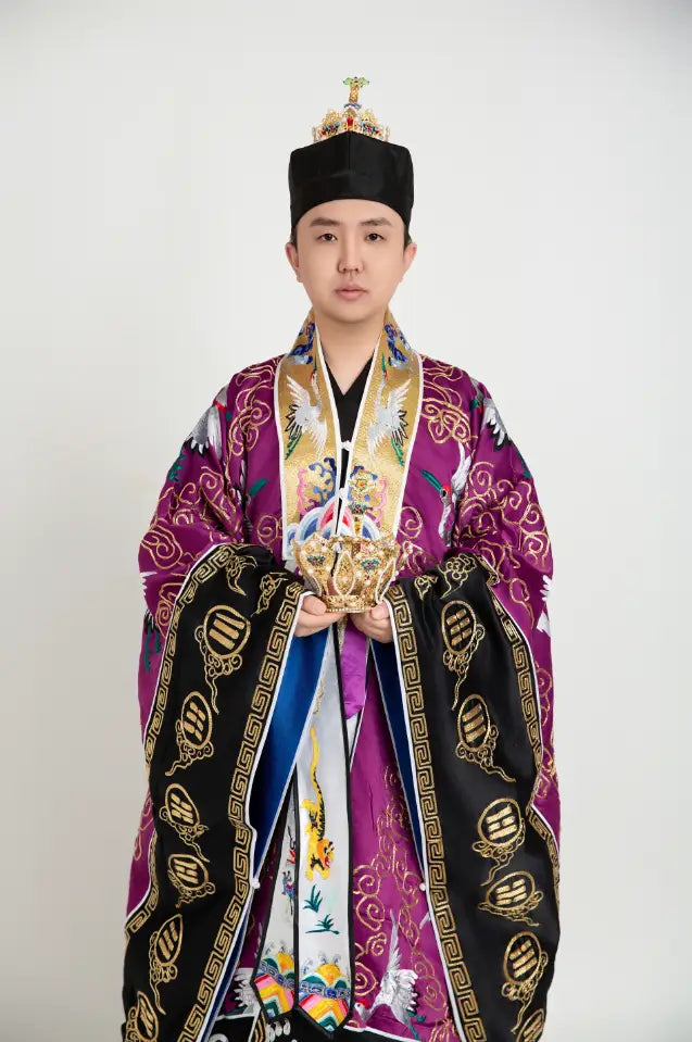 法服 Fa Fu — consecrated Taoist ritual vestment worn during jiao ceremony