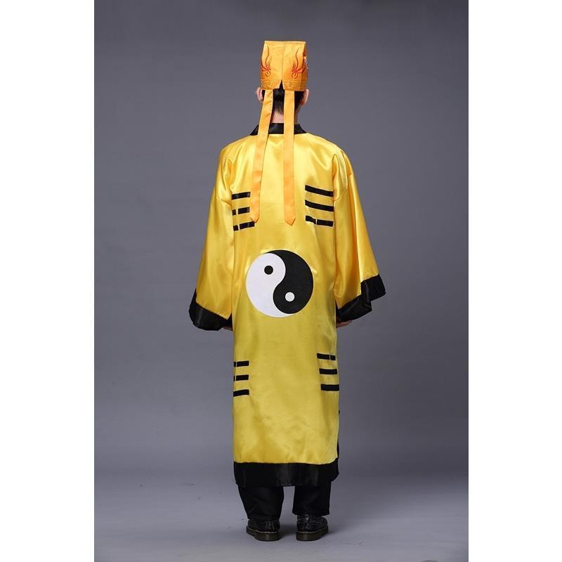 黄巾 Huáng Jīn — Yellow Headcloth worn by Zhengyi Taoist priests in daily temple service