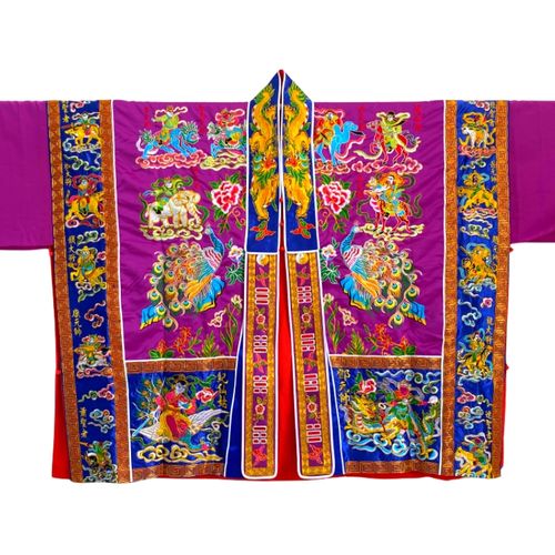 天衣 Tianyi — Taoist celestial robe worn by high priest during grand jiao ceremony