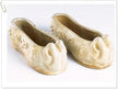 履舊 Ceremonial Shoes — Zhengyi Taoist formal footwear category including shoes and slippers worn during ritual ceremonies