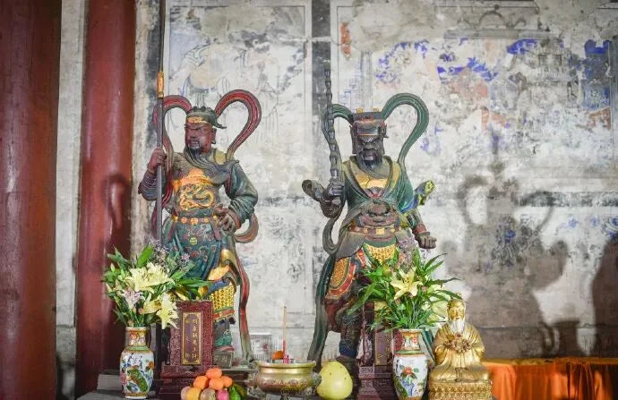 How to Clean Deity Statues and Incense Ash at Year End