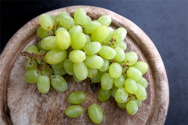 Eating Grapes in Dream - Omen of Harmony