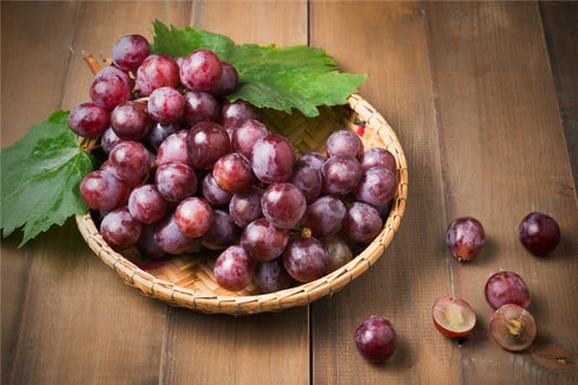 Married woman dreams of tasting sweet grapes — omen?