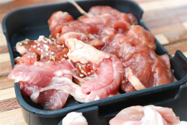Omen - Middle-Aged Woman Dreaming of Raw Pork