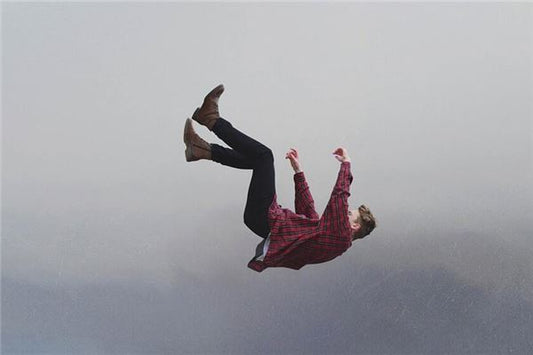 Omen of Unharmed Fall from Height in a Dream