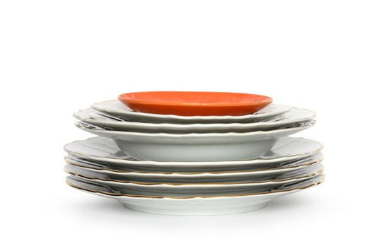 The Omen of Dreaming of Broken Plates