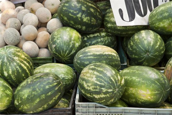 The Omen of Dreaming of Buying Watermelons
