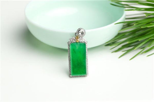The Omen of Dreaming of Green Jade