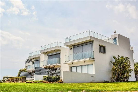 The Omen of Dreaming of Living in a Villa