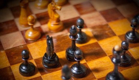 The Omen of Dreaming of Playing Chess