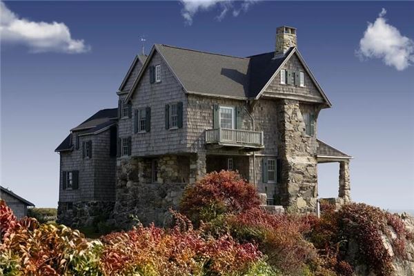 The Omen of Dreaming of a House With a Big Hole