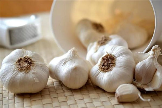 The Omen of a Married Woman Dreaming of Garlic