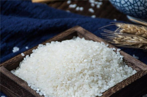 The Omen of a Woman Dreaming of Piles of Rice