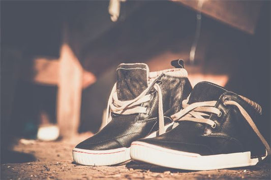 The Omen of dreaming of two shoes that are not a pair