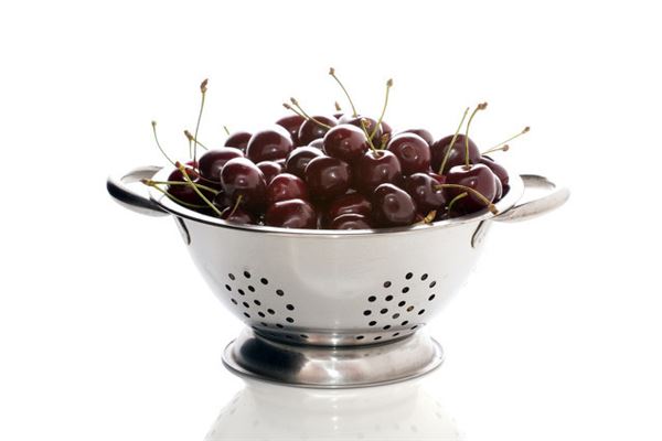 The omen of Dreaming of Picking Cherries