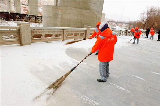 What Does Dreaming of Clearing Snow Mean?