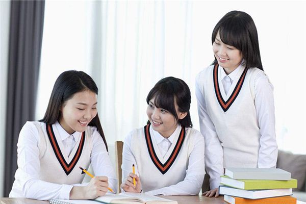 What Does It Mean to Dream of Students?