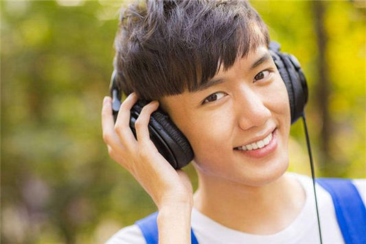What Does It Mean to Dream of a Male Classmate?