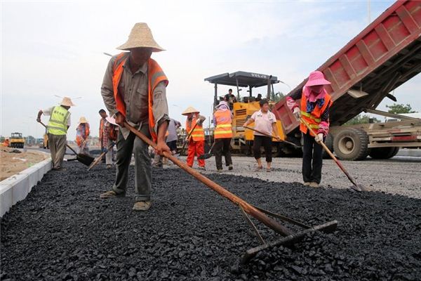 What Omen Does Dreaming of Road Construction Bring?