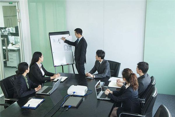 What is the omen of dreaming of a meeting?