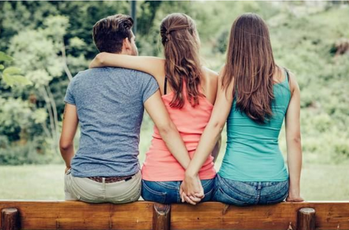 What is the omen of dreaming that one's boyfriend is having an affair?