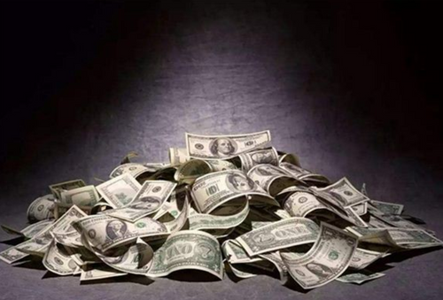 Is it a good or bad omen to dream of making money?