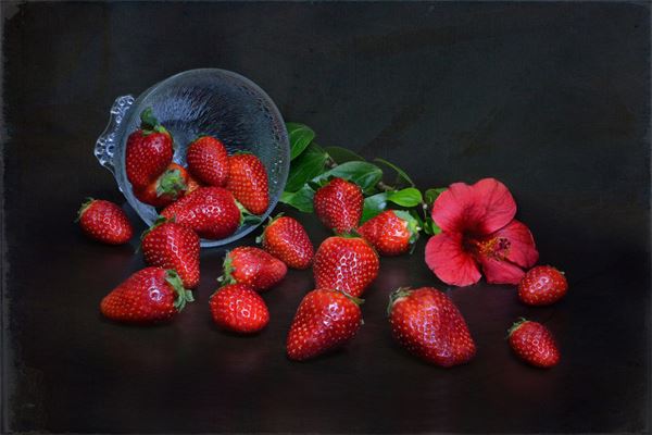 What the Omen of Dreaming of Strawberries