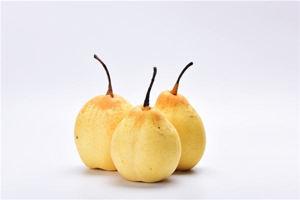 What the Omen of a Woman Dreaming of Stealing Pears