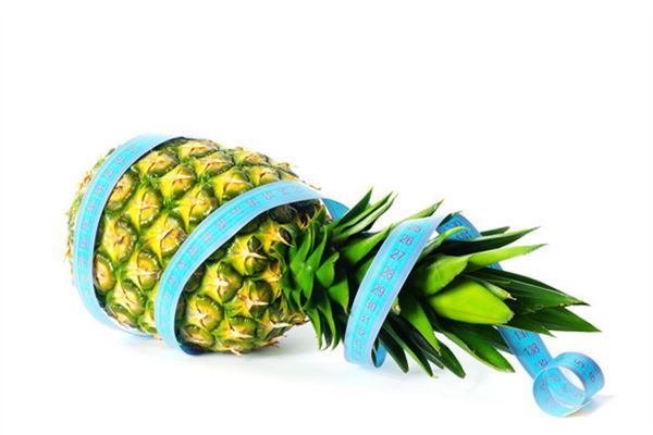 Woman dreams of pineapples — pregnancy omen?