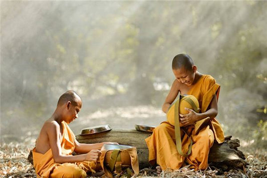 Dreaming of a Buddhist Monk 梦见和尚 — dream interpretation illustration