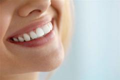 A dream of a front tooth falling out interpreted through traditional Chinese symbolism