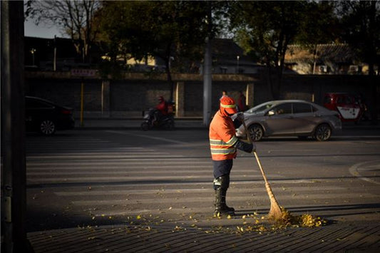 Dreaming of cleaning and sweeping — Zhou Gong dream interpretation Wood element meaning
