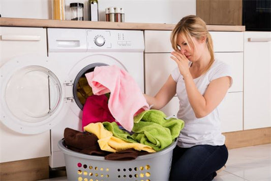 Dreaming of washing clothes for others — Water element dream, 梦见帮别人洗衣服