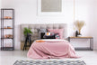 Married woman dreaming of folding bedding - Wood element dream interpretation