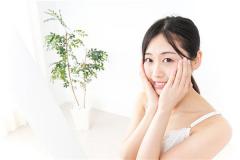 Woman Dreaming That Her Face Became Ugly: Five Elements Fire (火), mixed omen. Auspicious in summer, inauspicious in autu