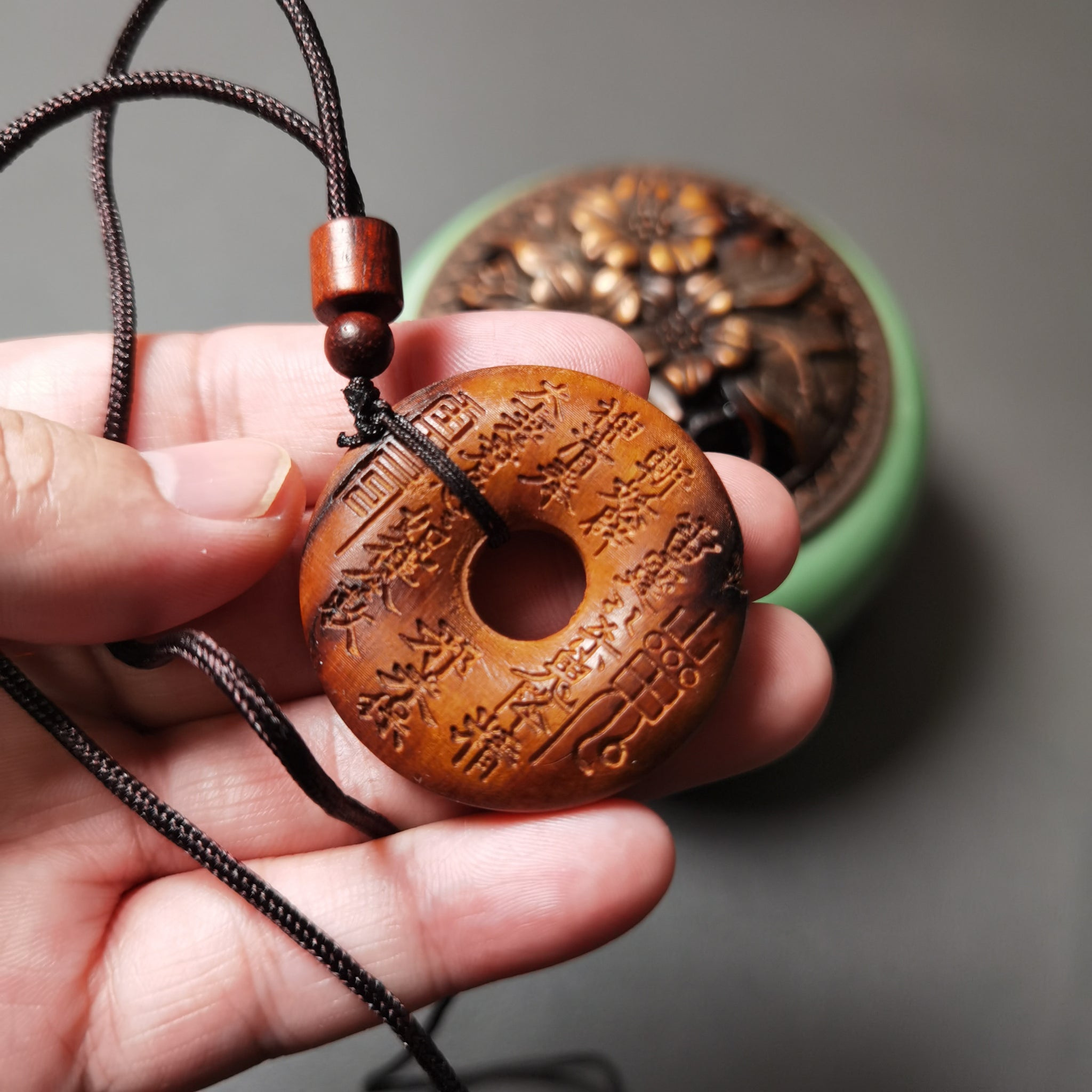 Thunder-Struck Jujube Wood Mountain Ghost Coin Bagua Energy Field Peace Pendant